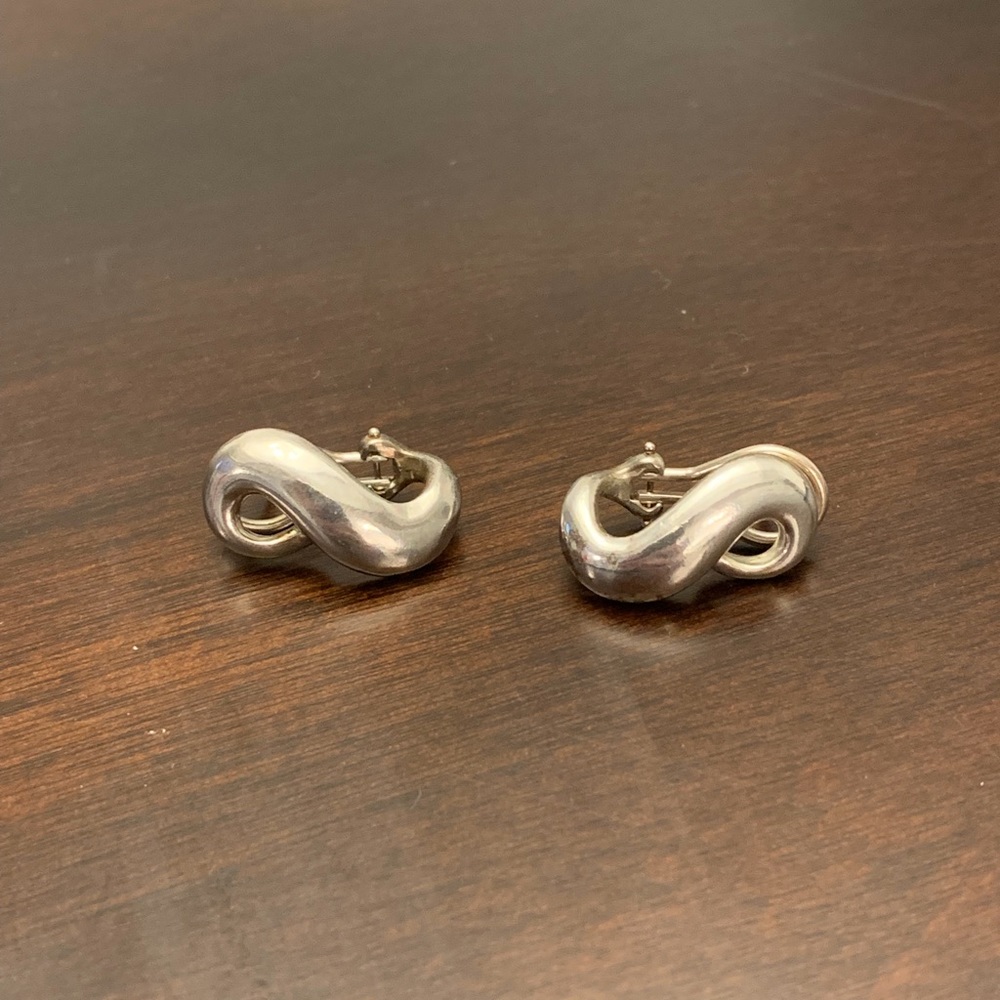 Tiffany infinity earrings